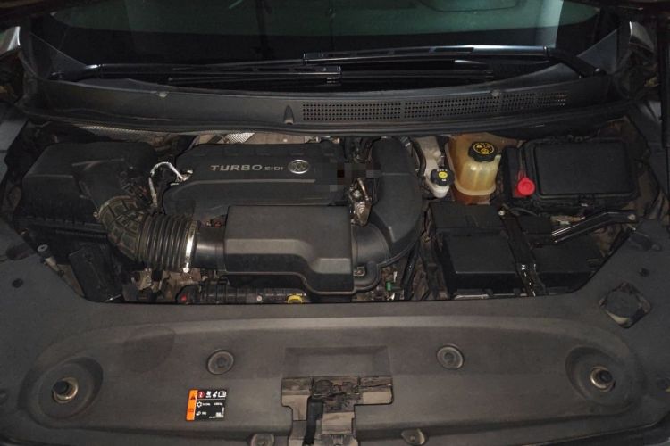 Used Buick GL8 2020 ES Land Cruiser 653T Comfort Edition Engine Bay