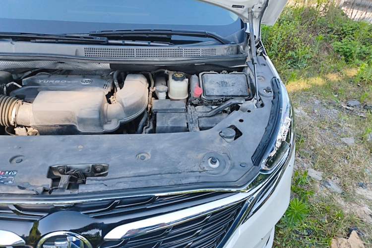 Used Buick GL8 2020 ES Land Cruiser 653T Comfort Edition Engine Bay Left