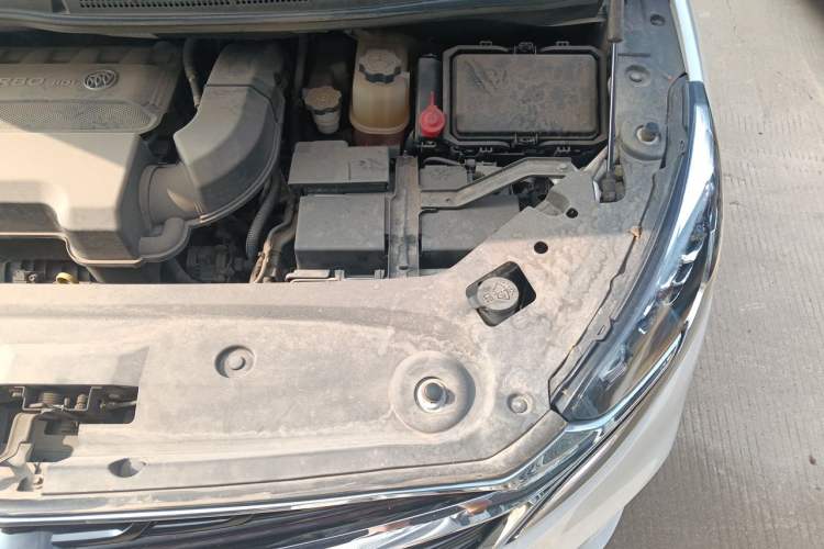 Used Buick GL8 2020 ES Land Cruiser 653T Comfort Edition Engine Bay Left