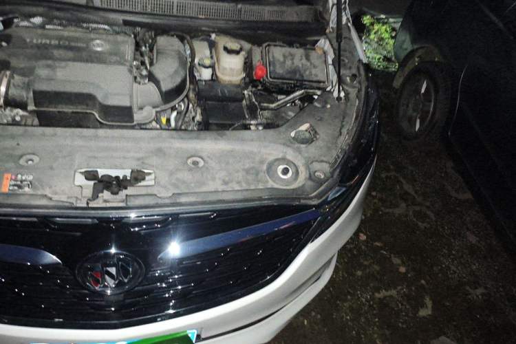 Used Buick GL8 2020 ES Land Cruiser 653T Comfort Edition Engine Bay Left