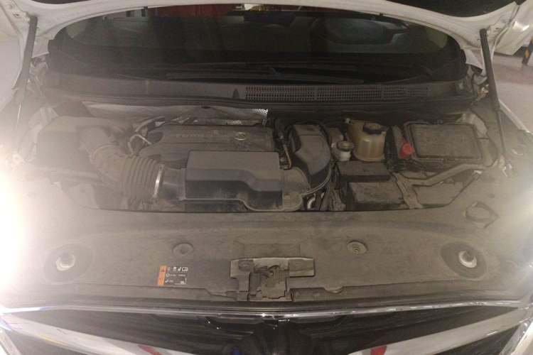 Used Buick GL8 2020 ES Land Cruiser 653T Comfort Edition Engine Bay