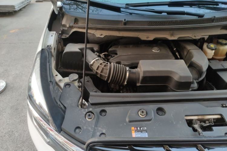 Used Buick GL8 2020 Land Business Class 652T Luxury Model Engine Bay Right