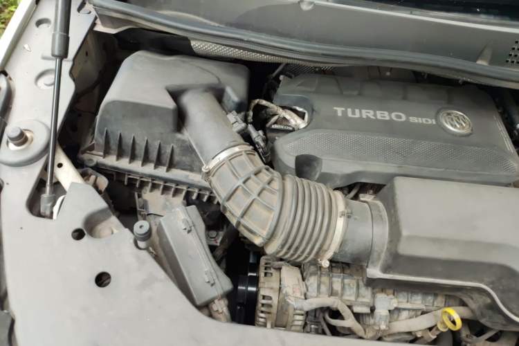 Used Buick GL8 2020 ES Land Cruiser 653T Luxury Edition Engine Bay Right