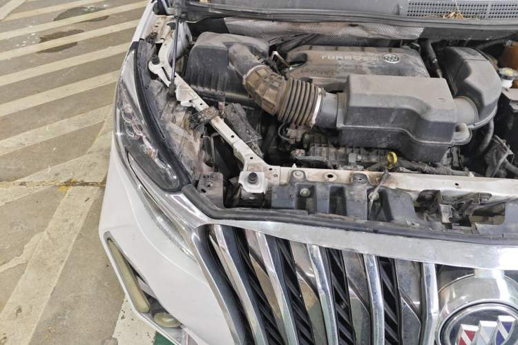 Used Buick GL8 2020 ES Land Cruiser 653T Luxury Edition Engine Bay Right