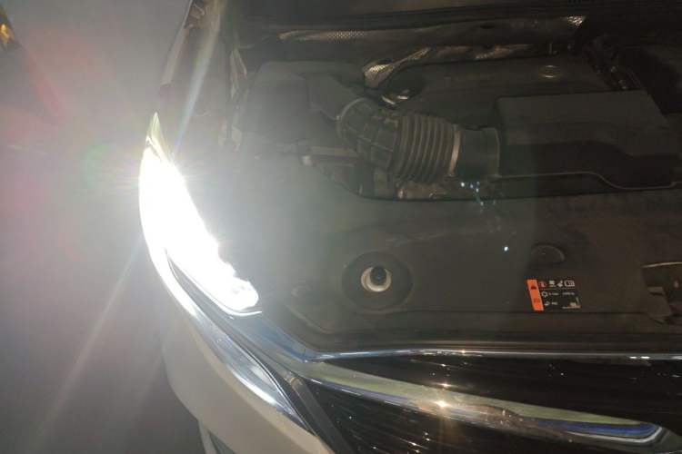 Used Buick GL8 2020 ES Land Cruiser 653T Comfort Edition Engine Bay Right