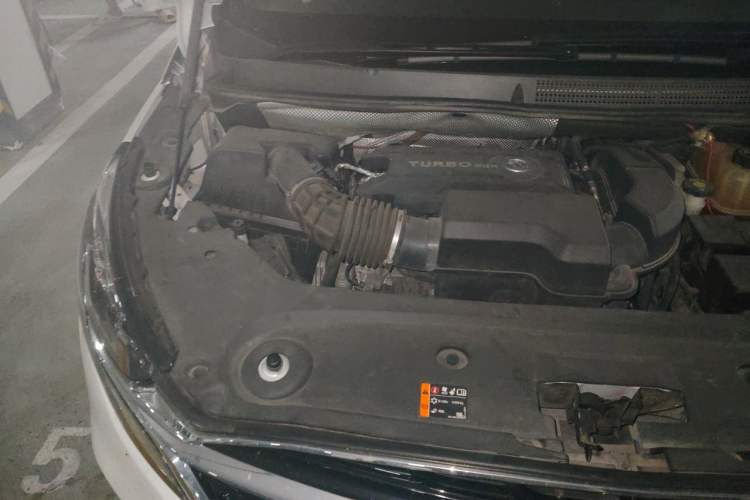 Used Buick GL8 2020 ES Land Cruiser 653T Comfort Edition Engine Bay Right