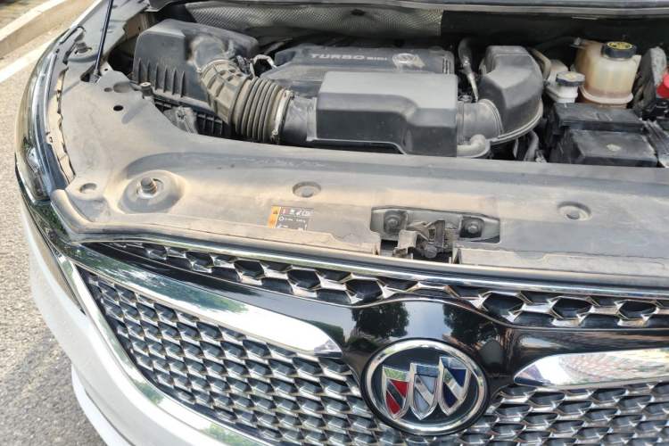 Used Buick GL8 2020 ES Land Cruiser 653T Comfort Edition Engine Bay Right