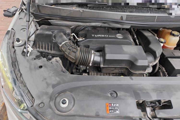 Used Buick GL8 2020 ES Land Cruiser 653T Comfort Edition Engine Bay Right