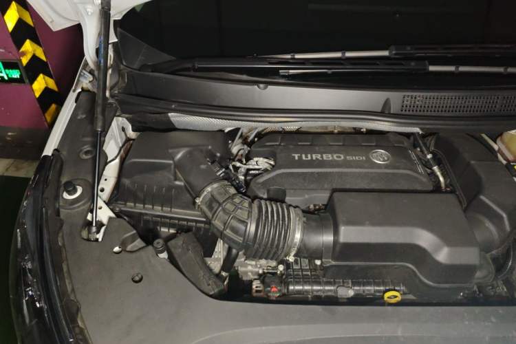 Used Buick GL8 2020 ES Land Cruiser 653T Comfort Edition Engine Bay Right