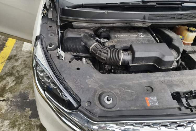 Used Buick GL8 2020 ES Land Cruiser 653T Luxury Edition Engine Bay Right