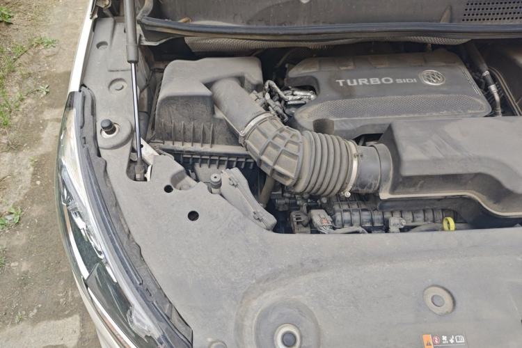 Used Buick GL8 2020 ES Land Cruiser 653T Comfort Edition Engine Bay Right