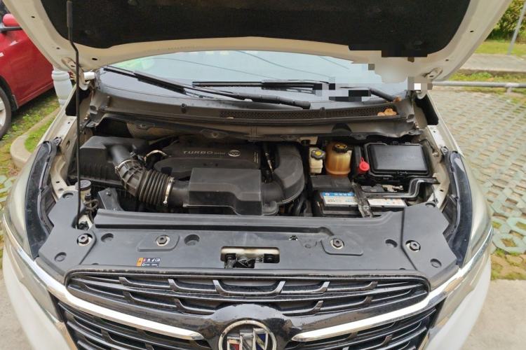 Used Buick GL8 2020 Land Cruiser Executive Class 652T Comfort Model Engine Bay