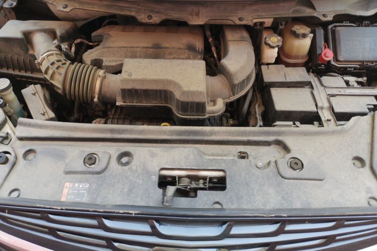 Used Buick GL8 2020 Land Cruiser Executive Class 652T Comfort Model Engine Bay