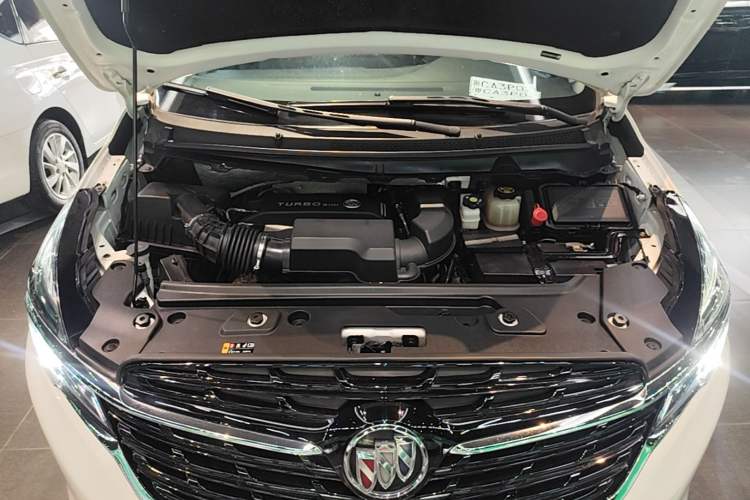 Used Buick GL8 2020 Land Business Class 652T Luxury Model Engine Bay