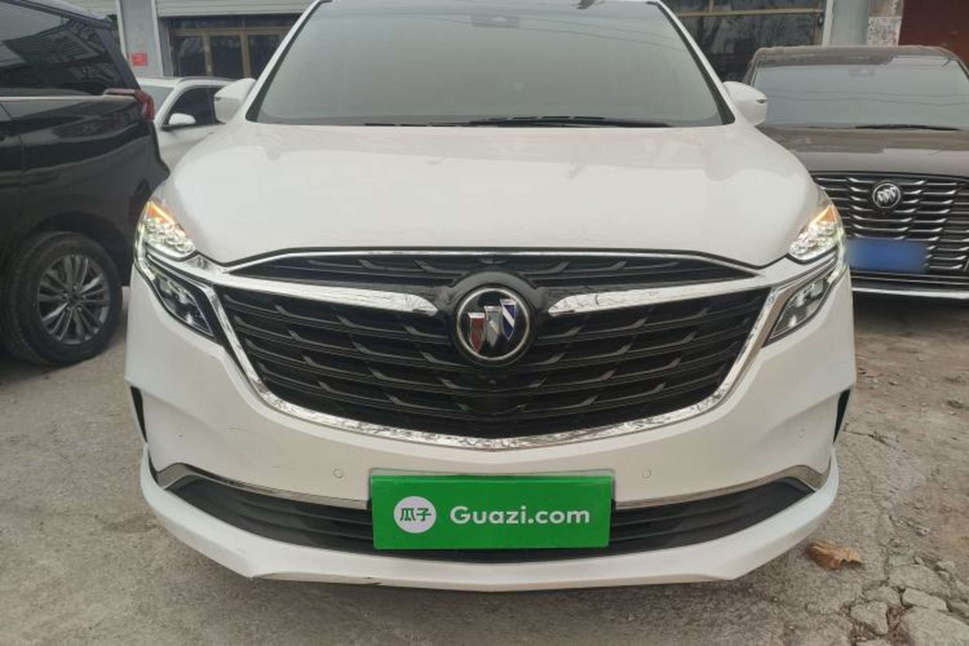 Used Buick GL8 2020 ES Land Cruiser 653T Luxury Model Exterior 1