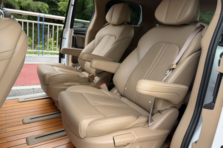 Used Buick GL8 2020 ES Land Cruiser 653T Luxury Edition Exterior 2