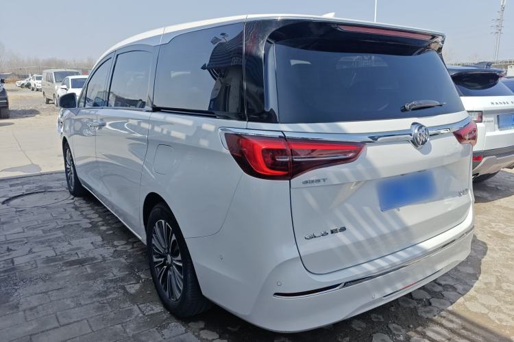 Used Buick GL8 2020 ES Land Cruiser 653T Luxury Model Exterior 2