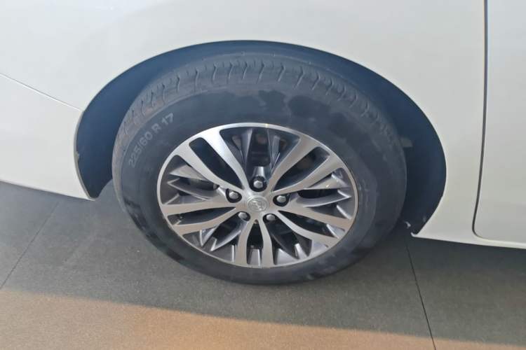 Used Buick GL8 2020 ES Land Cruiser 653T Comfort Edition Exterior 5