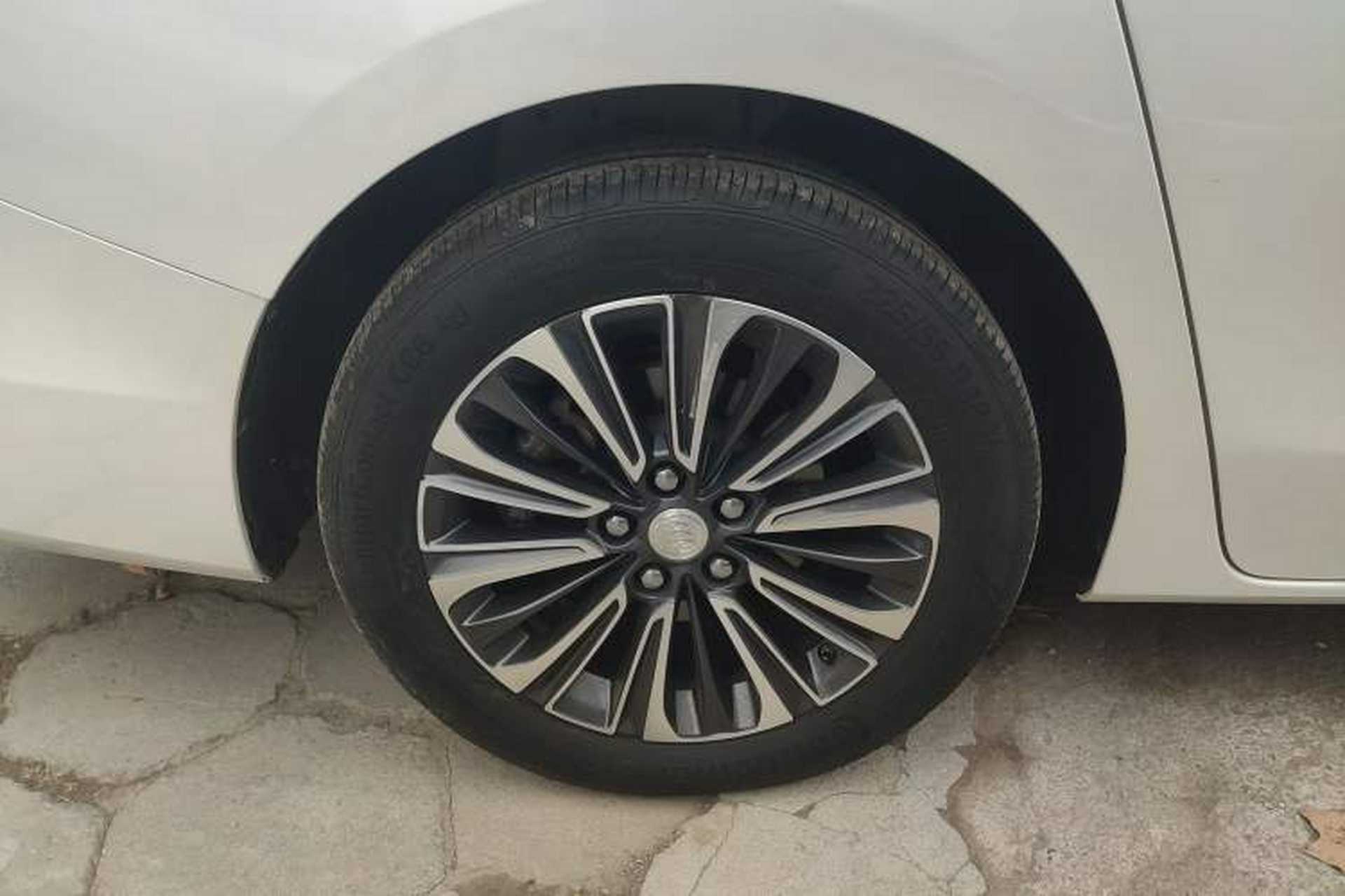 Used Buick GL8 2020 ES Land Cruiser 653T Luxury Model Exterior 8