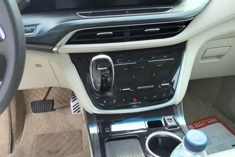 Used Buick GL8 2020 ES Land Cruiser 653T Comfort Edition Gear Lever