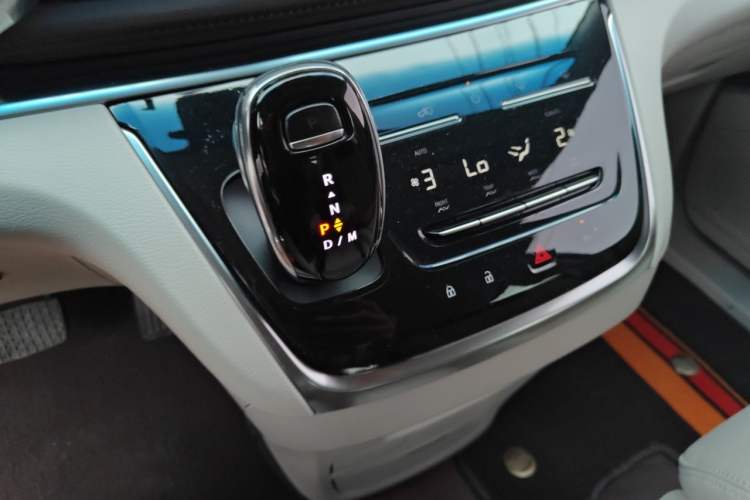 Used Buick GL8 2020 Land Business Class 652T Luxury Model Gear Lever