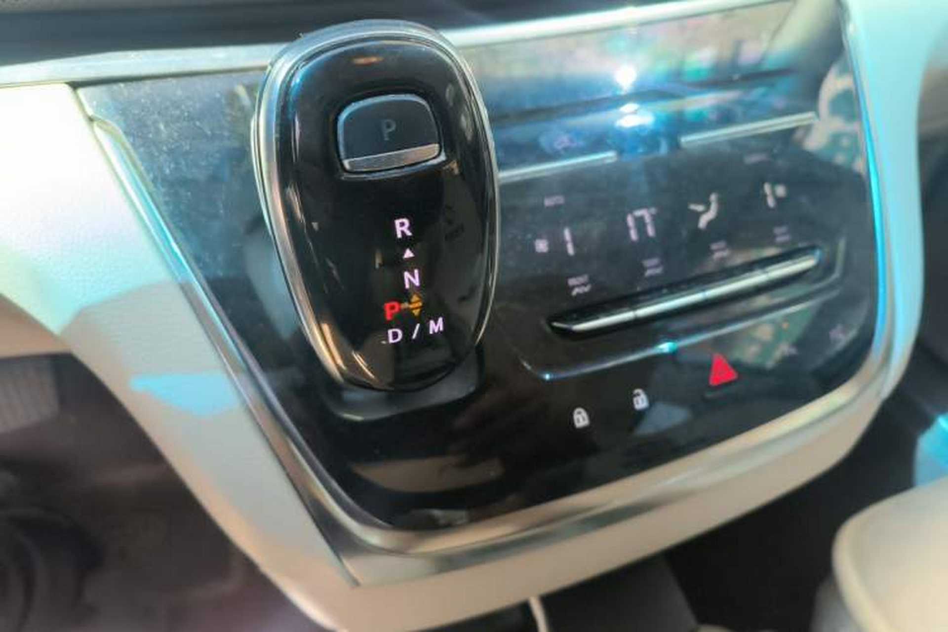 Used Buick GL8 2020 Land Business Class 652T Premium Model Gear Lever