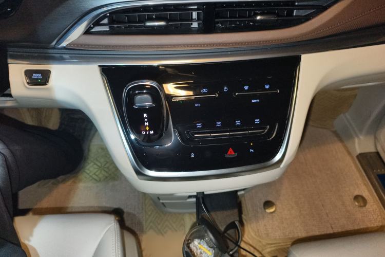 Used Buick GL8 2020 Land Business Class 652T Luxury Model Gear Lever