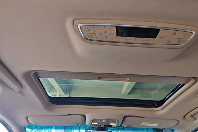 Used Buick GL8 2020 ES Land Cruiser 653T Luxury Model Headliner