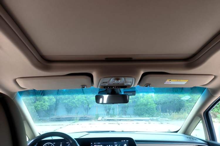 Used Buick GL8 2020 ES Land Cruiser 653T Flagship Model Headliner