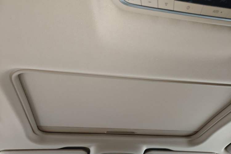 Used Buick GL8 2020 ES Land Cruiser 653T Luxury Model Headliner