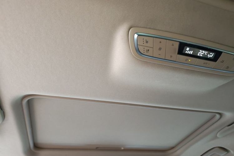 Used Buick GL8 2020 ES Land Cruiser 653T Luxury Model Headliner