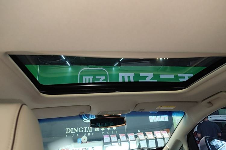 Used Buick GL8 2020 Land Business Class 652T Luxury Model Headliner