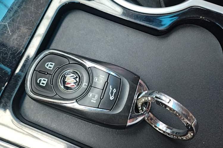 Used Buick GL8 2020 ES Land Cruiser 653T Luxury Model Interior 1