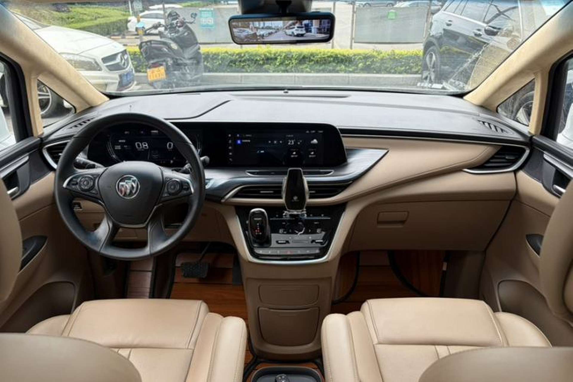 Used Buick GL8 2020 ES Land Cruiser 653T Flagship Model Interior 1