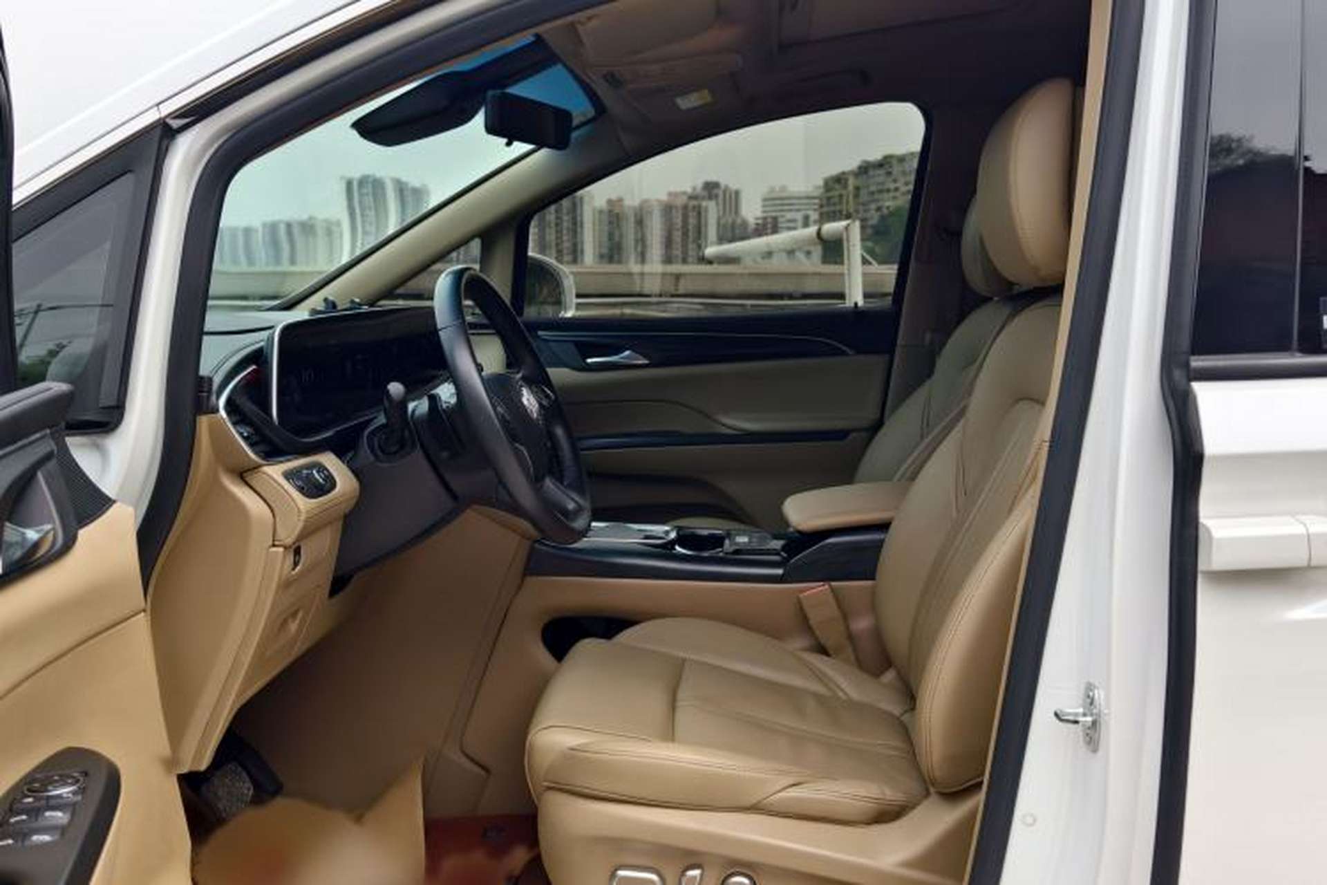 Used Buick GL8 2020 ES Land Cruiser 653T Luxury Edition Interior 1