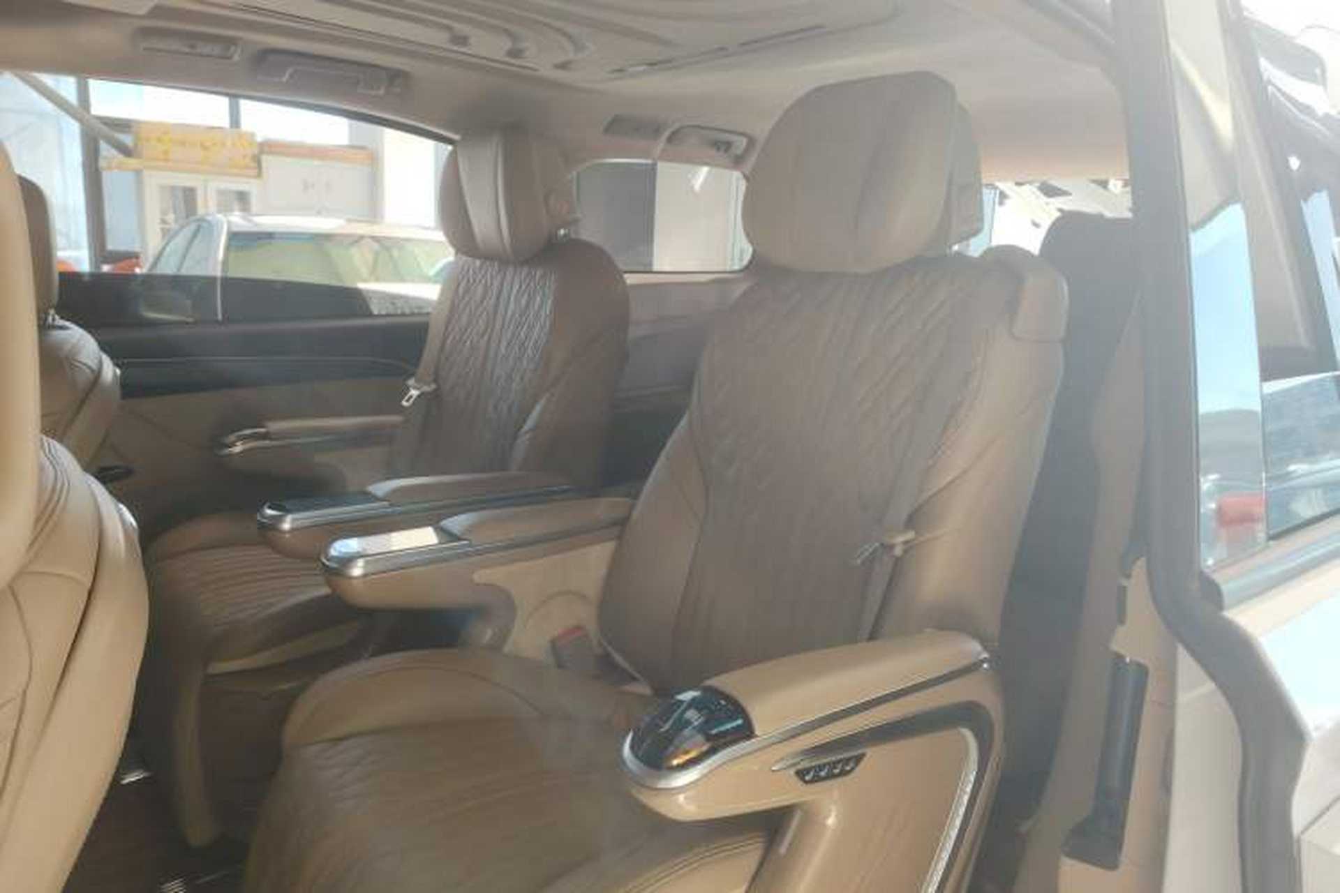 Used Buick GL8 2020 ES Land Cruiser 653T Luxury Edition Interior 1