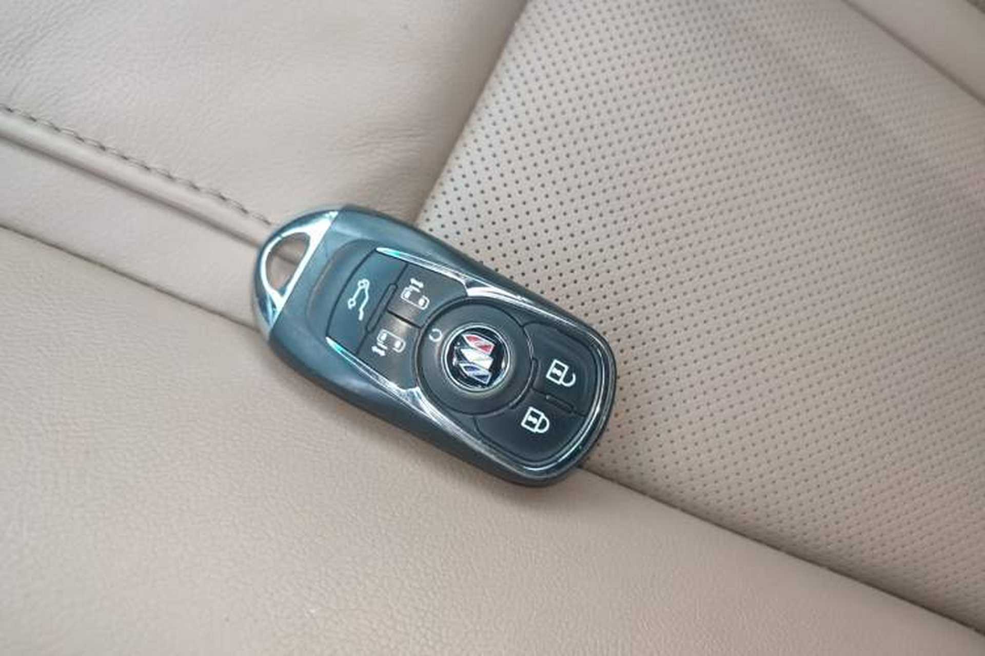 Used Buick GL8 2020 ES Land Cruiser 653T Luxury Model Interior 1