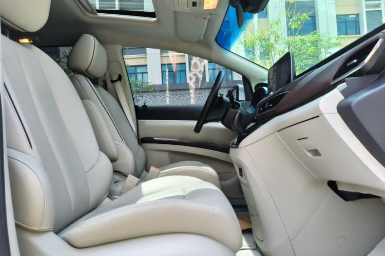 Used Buick GL8 2020 Land Business Class 652T Luxury Model Interior 2