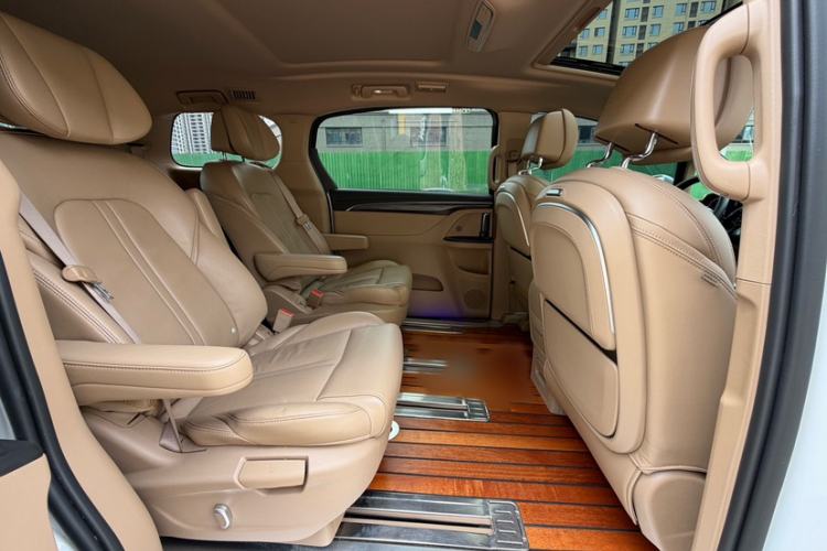 Used Buick GL8 2020 ES Land Cruiser 653T Luxury Edition Interior 3