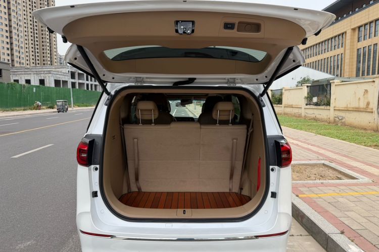 Used Buick GL8 2020 ES Land Cruiser 653T Luxury Edition Interior 7