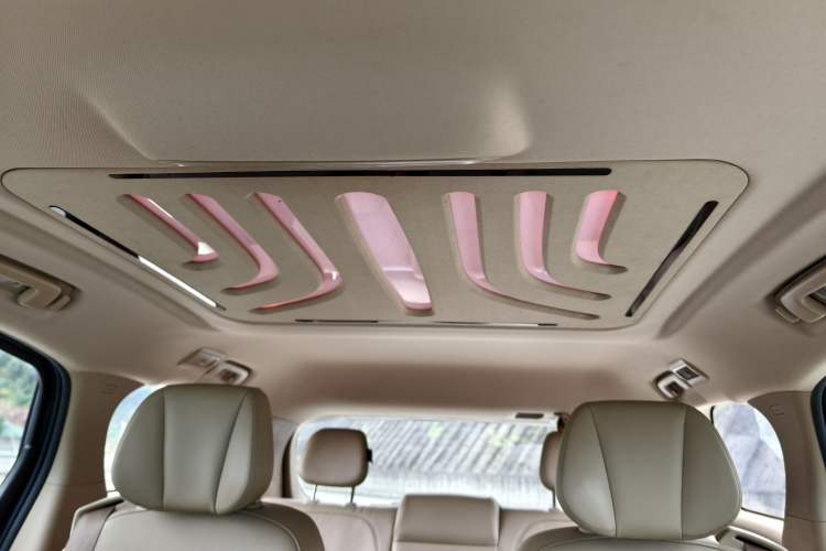 Used Buick GL8 2020 ES Land Cruiser 653T Luxury Edition Interior 8