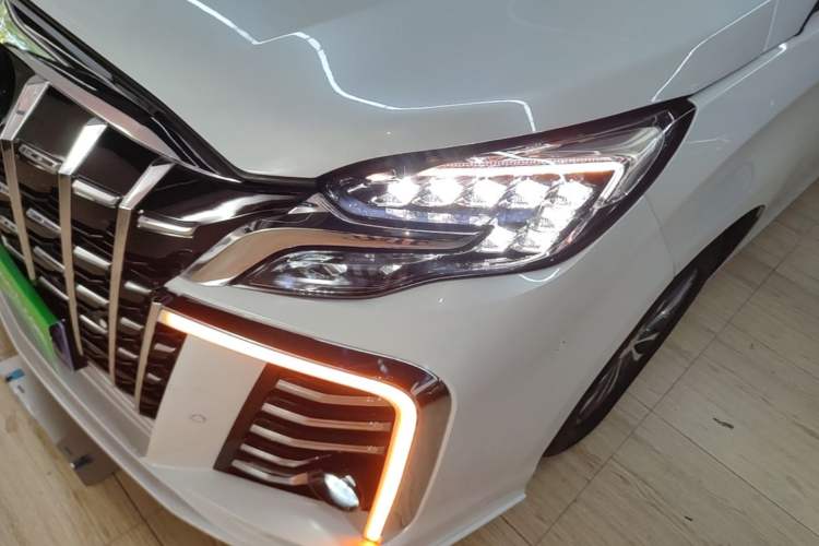 Used Buick GL8 2020 ES Land Cruiser 653T Luxury Edition Left Front Headlight