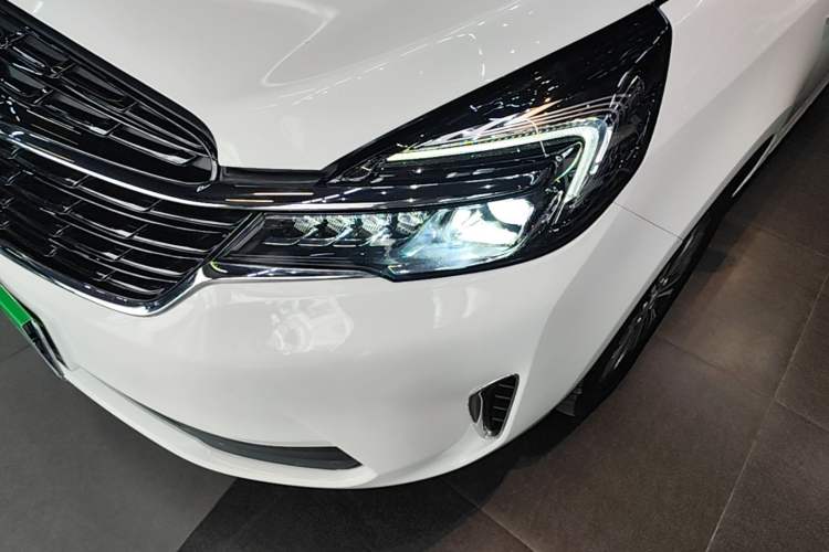 Used Buick GL8 2020 Land Business Class 652T Luxury Model Left Front Headlight