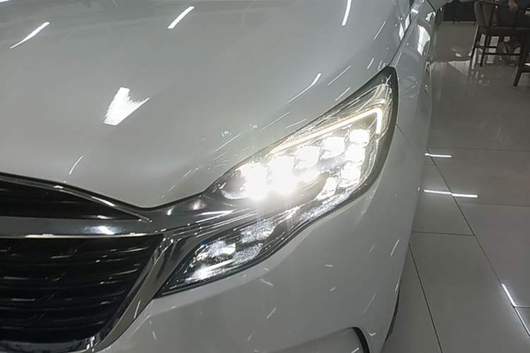 Used Buick GL8 2020 ES Land Cruiser 653T Luxury Edition Left Front Headlight