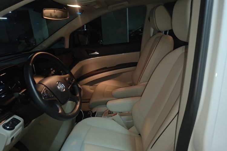 Used Buick GL8 2020 Land Business Class 652T Luxury Model Left Front Seat