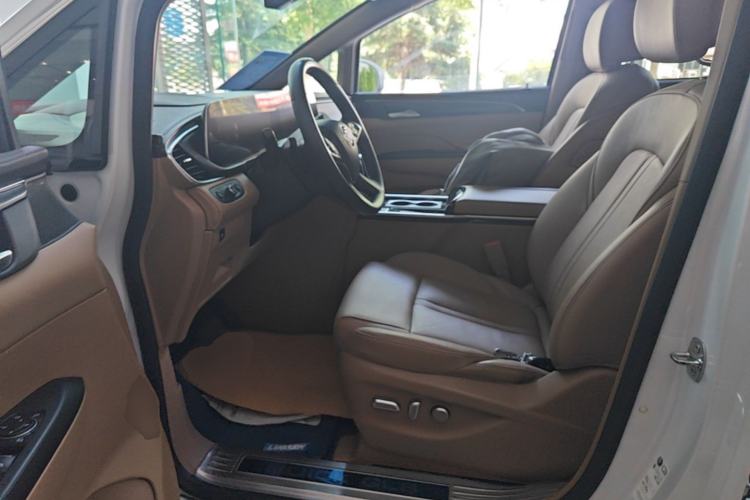 Used Buick GL8 2020 ES Land Cruiser 653T Luxury Edition Left Front Seat