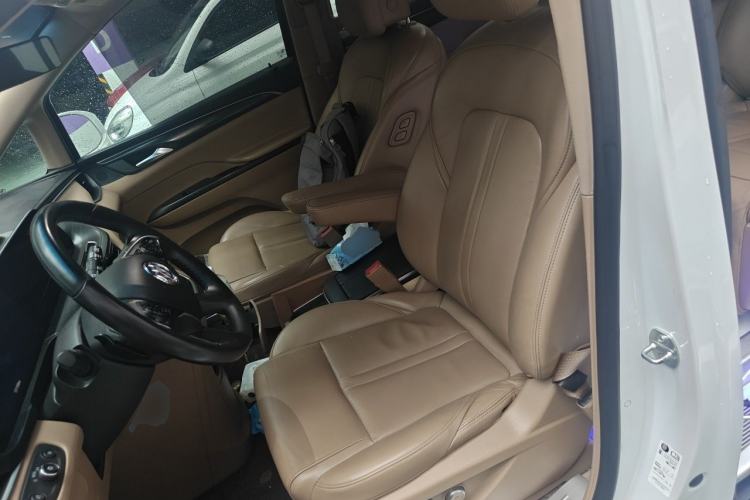 Used Buick GL8 2020 ES Land Cruiser 653T Luxury Model Left Front Seat