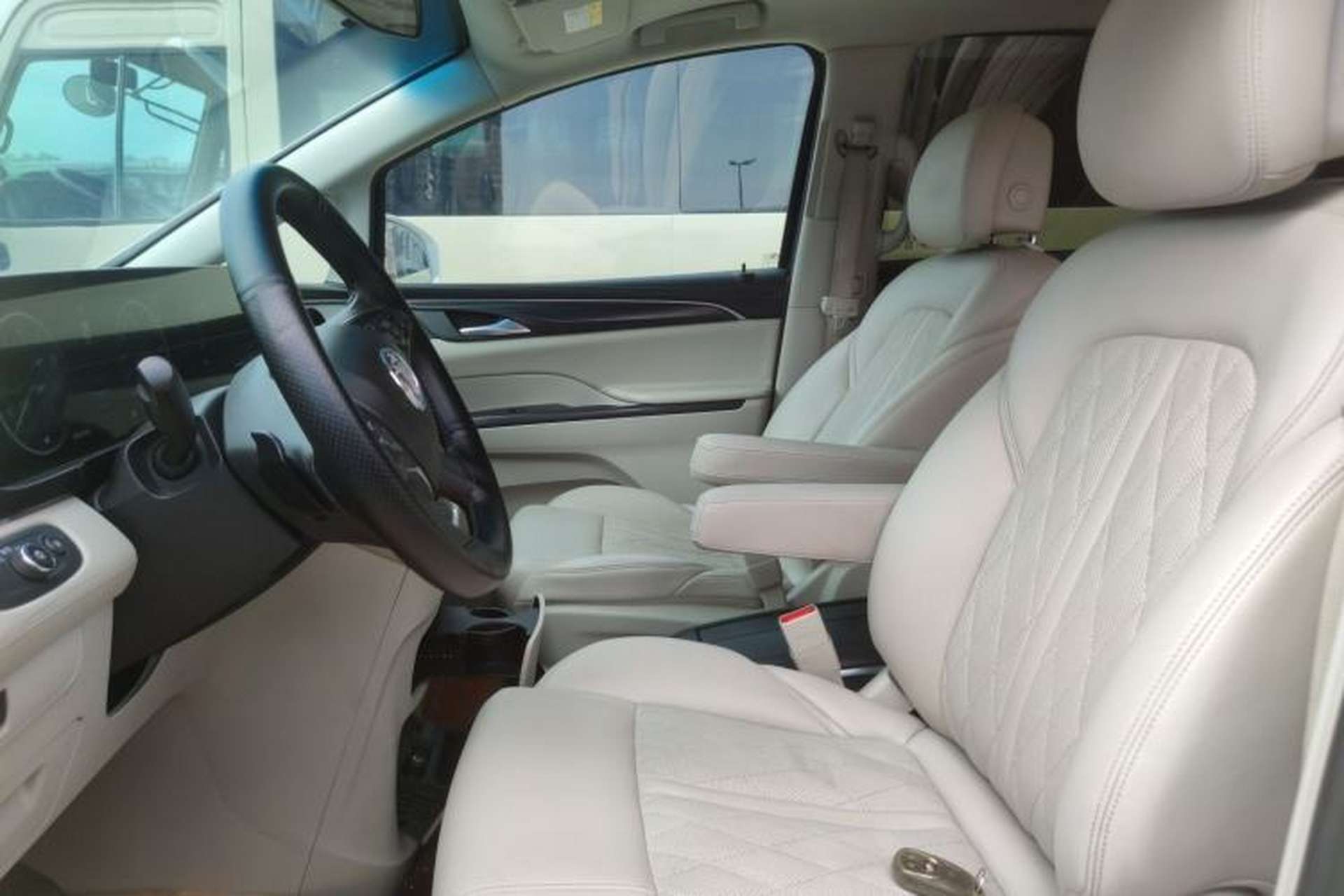 Used Buick GL8 2020 ES Land Cruiser 653T Comfort Edition Left Front Seat
