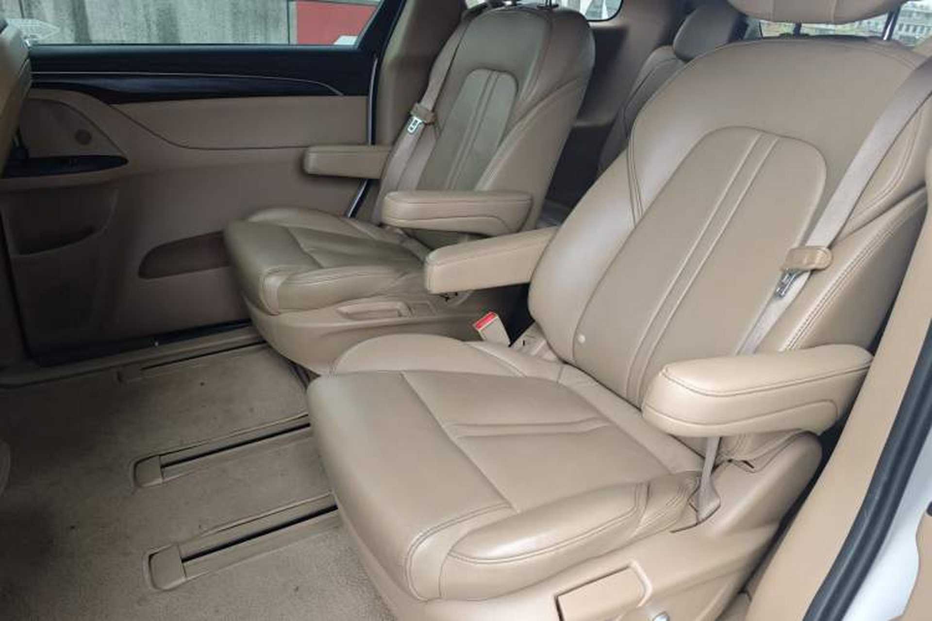 Used Buick GL8 2020 ES Land Cruiser 653T Luxury Edition Left Rear Seat