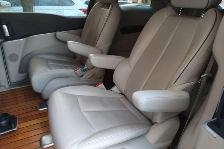 Used Buick GL8 2020 Land Business Class 652T Luxury Model Left Rear Seat